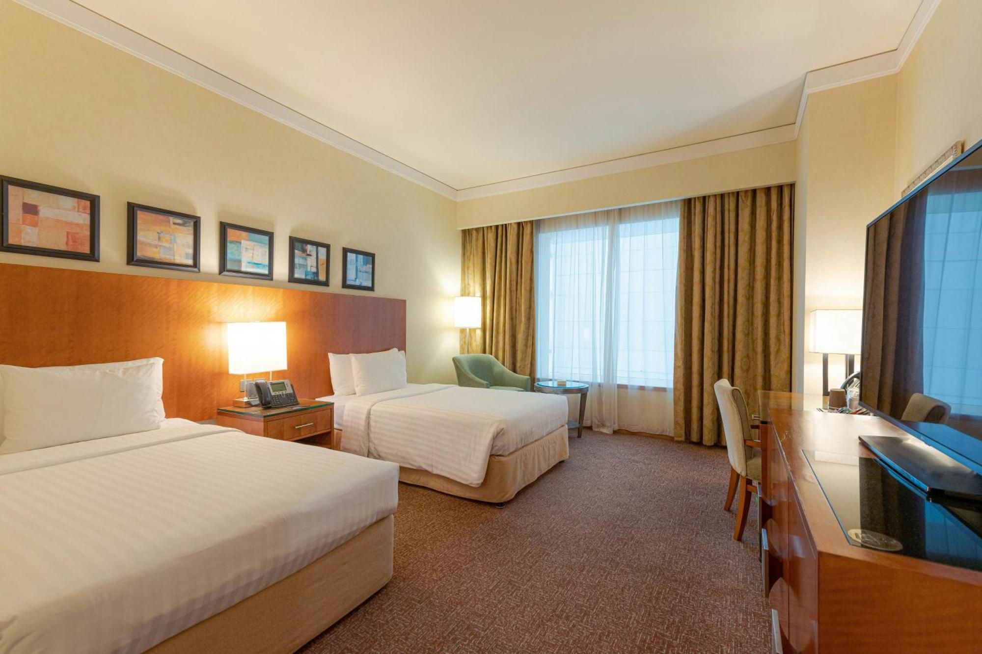 Courtyard By Marriott Kuwait City Exterior foto